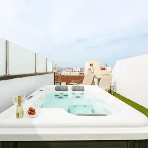 Apartment Luxury Penthouse With Jacuzzi La Strada
